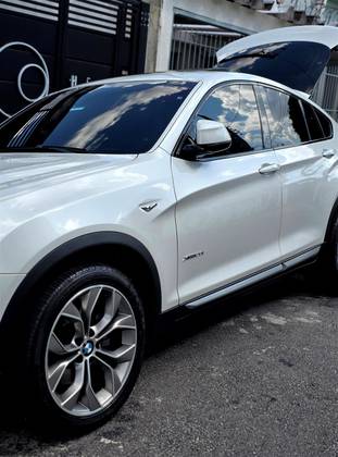 BMW X4 2.0 28I X LINE 4X4 16V TURBO GASOLINA 4P AUTOMÁTICO BMW X4 2.0 28I X LINE 4X4 16V TURBO GASOLINA 4P AUTOMÁTICO